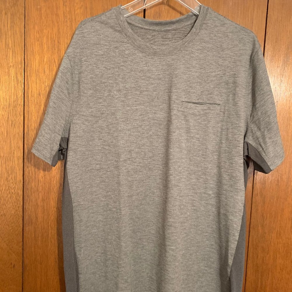 Lululemon Tee